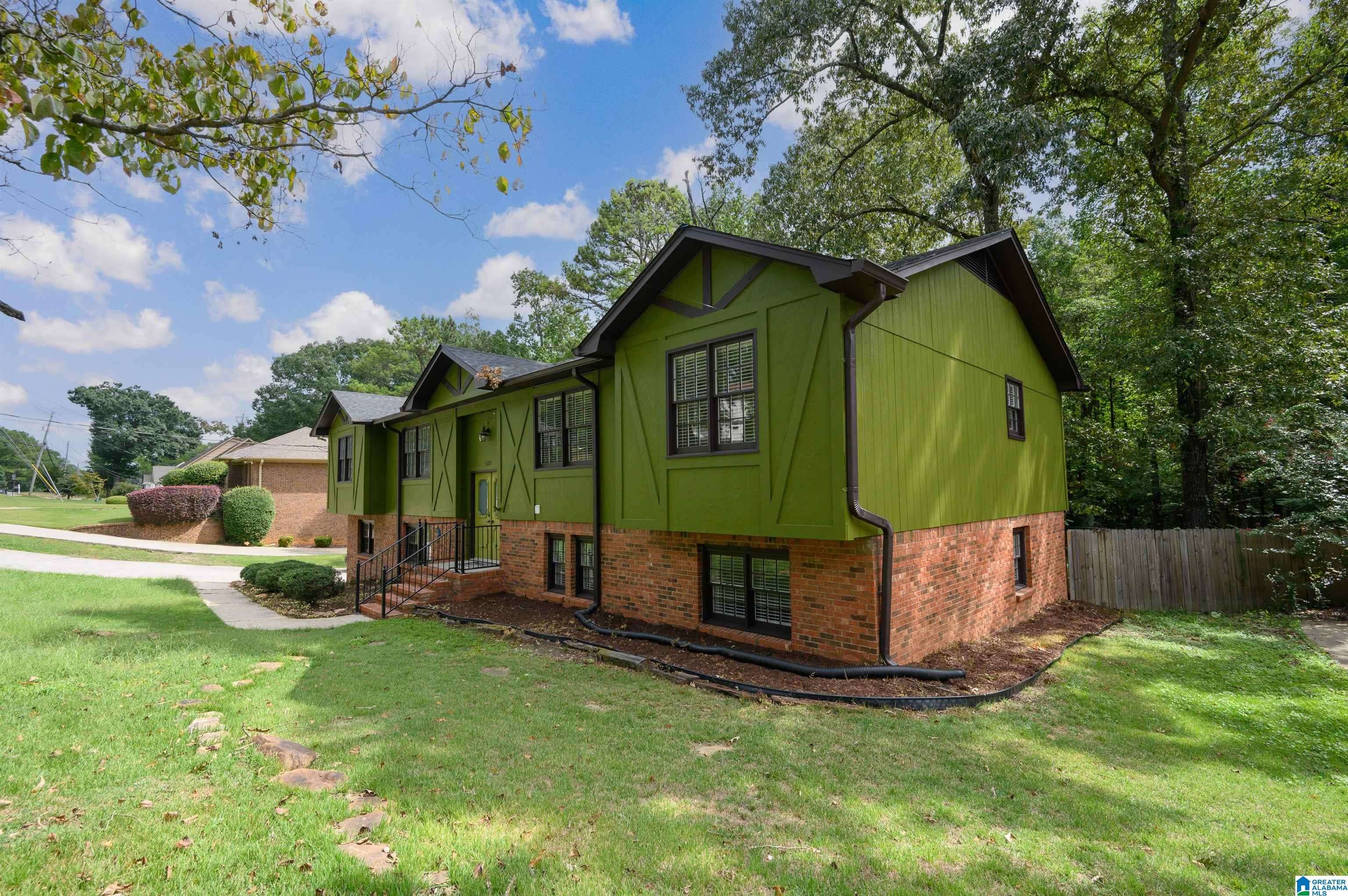 Hoover, AL 35226,1295 ATKINS TRIMM BOULEVARD
