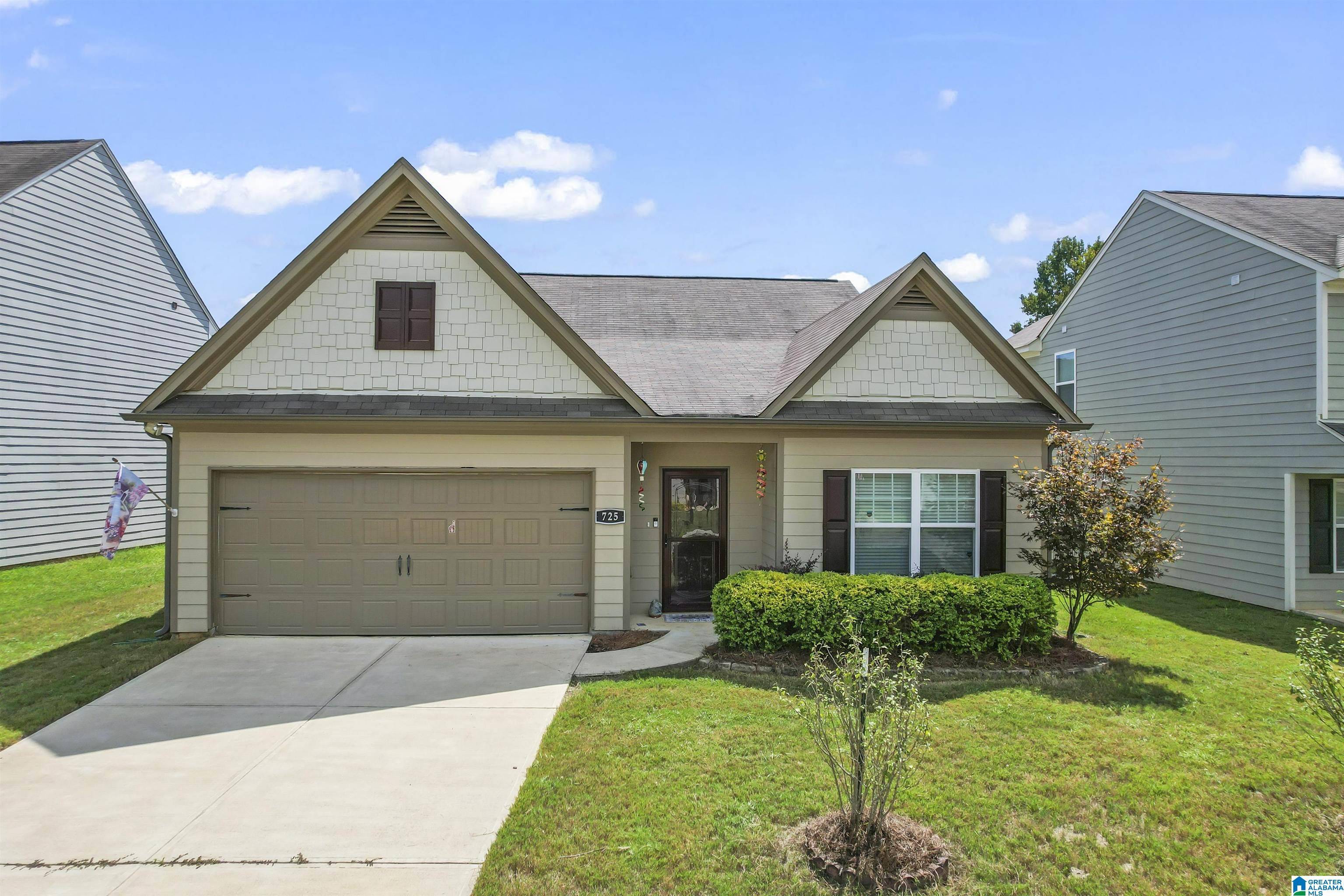 725 CLOVER CIRCLE, Springville, AL 35146