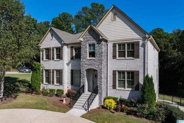 Trussville, AL 35173,6417 DEERFOOT CROSSING DRIVE