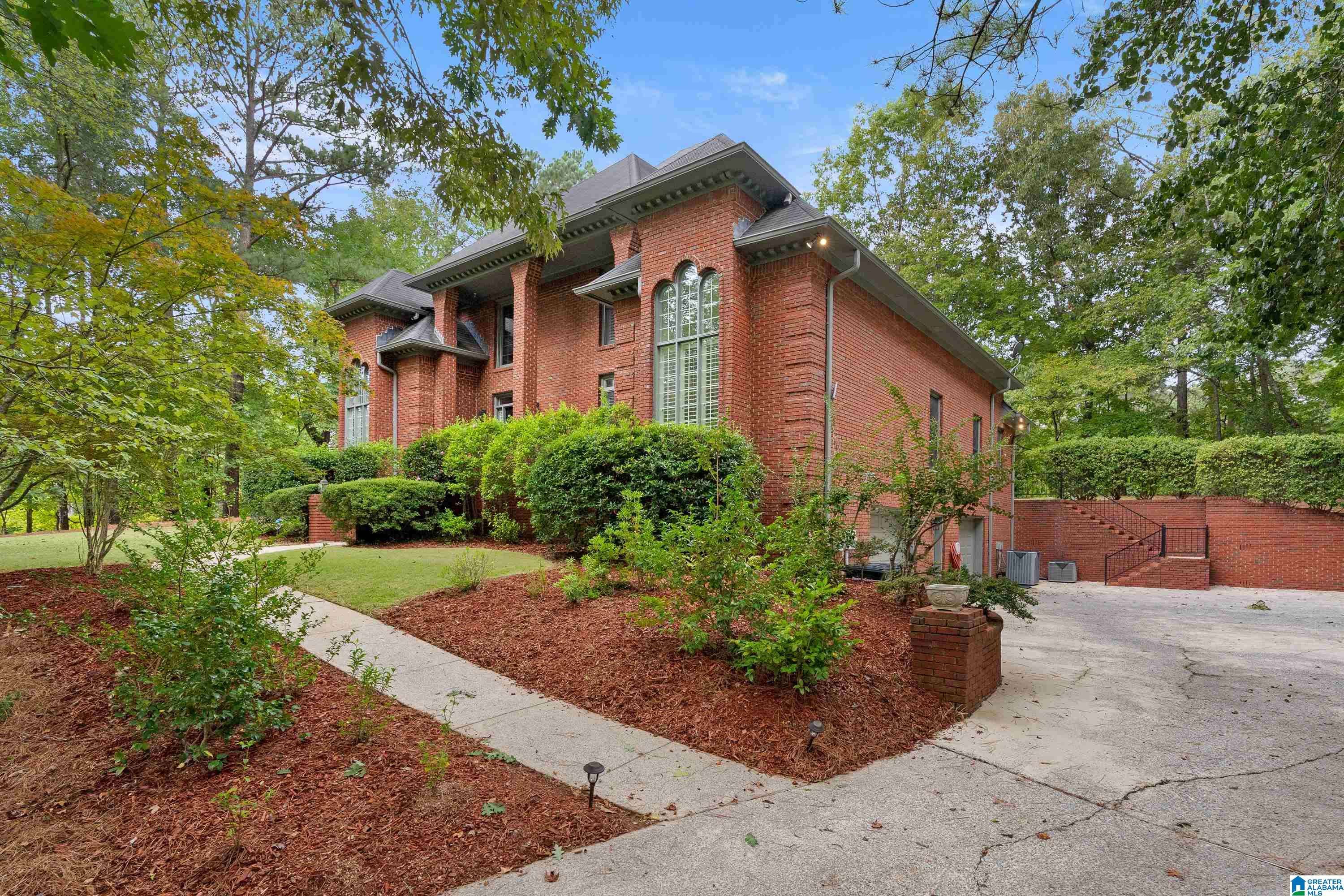 Birmingham, AL 35242,2752 BERKELEY DRIVE