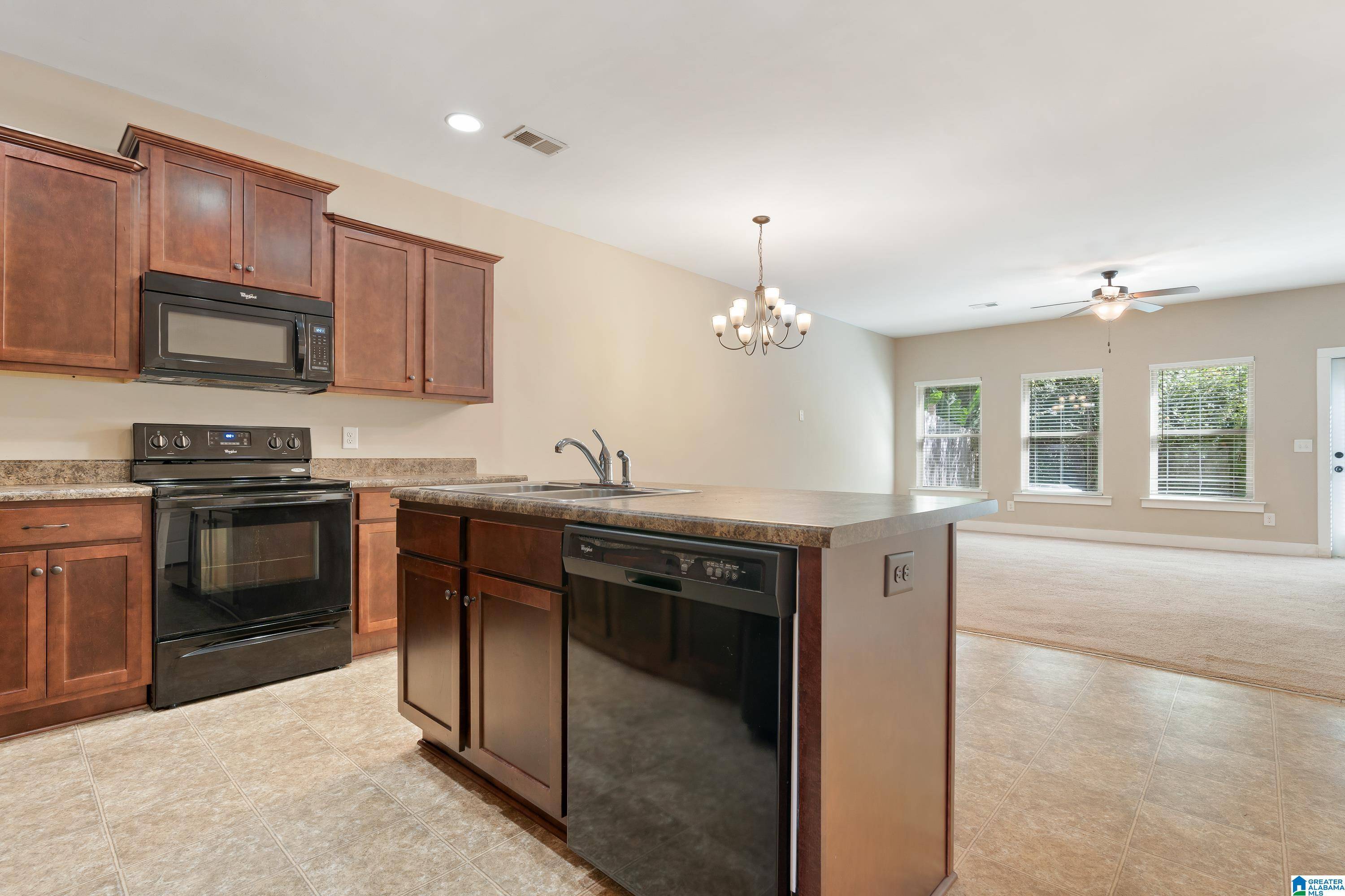 Gardendale, AL 35071,4281 LOCHSHIRE LANE