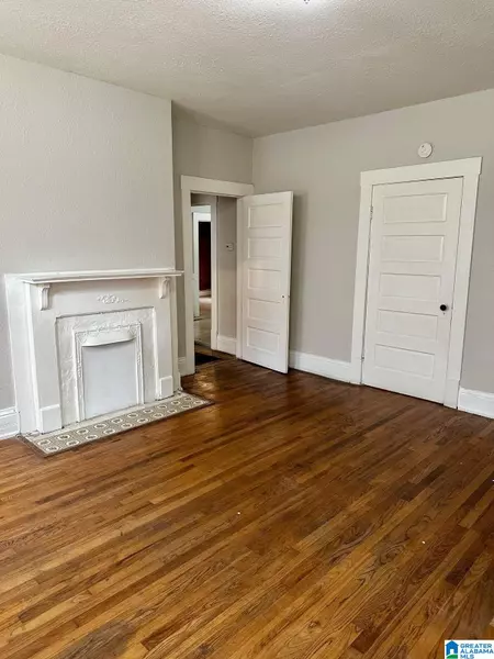 717 JACKSON BOULEVARD, Tarrant, AL 35217