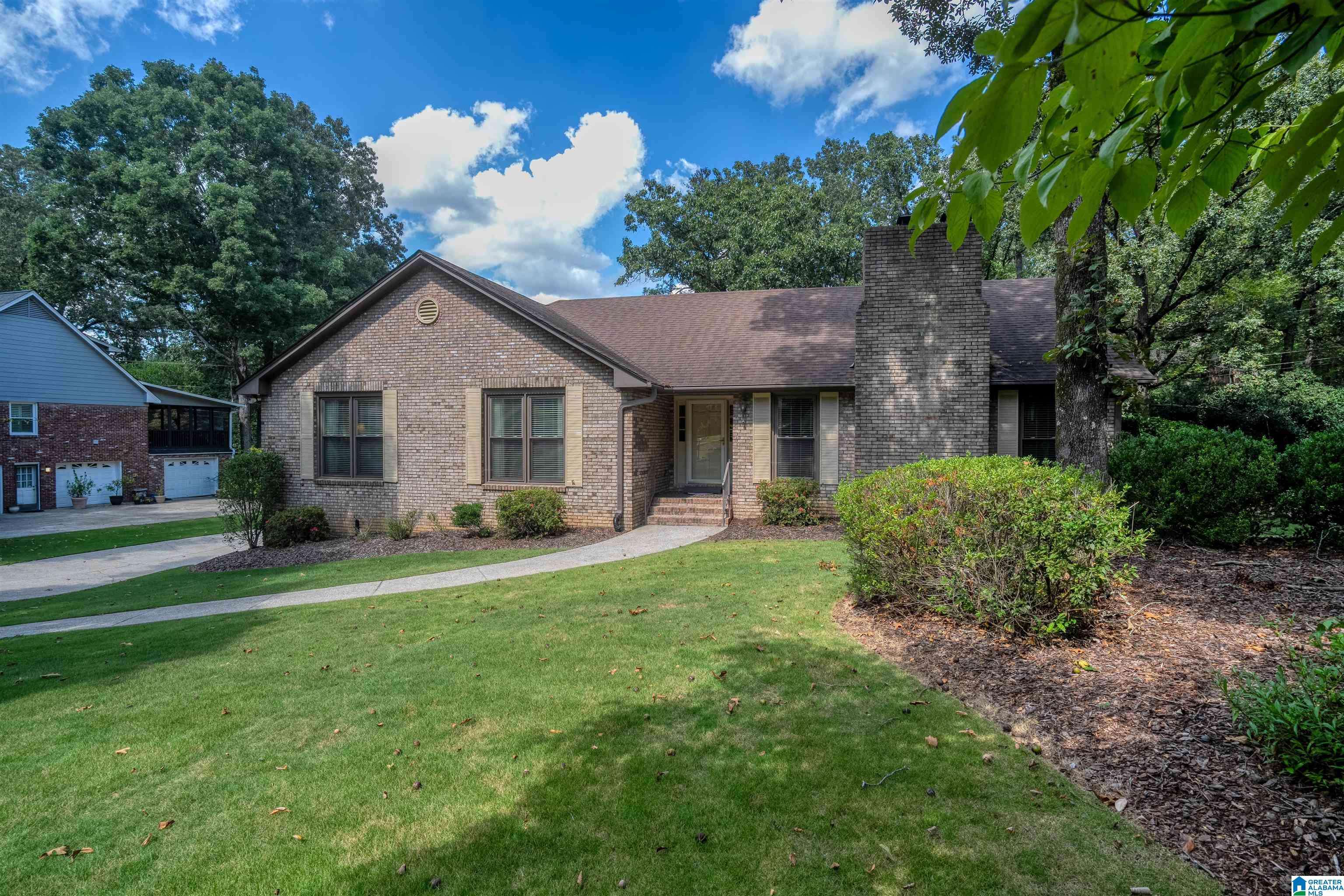 Vestavia Hills, AL 35243,2508 BROOKWATER CIRCLE