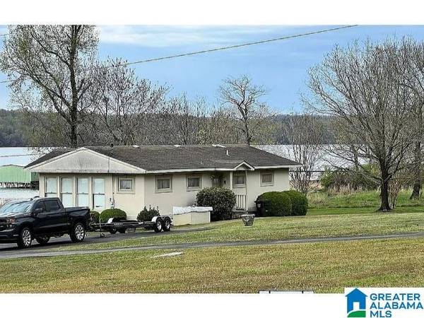 3195 COUNTY ROAD 67, Scottsboro, AL 35769