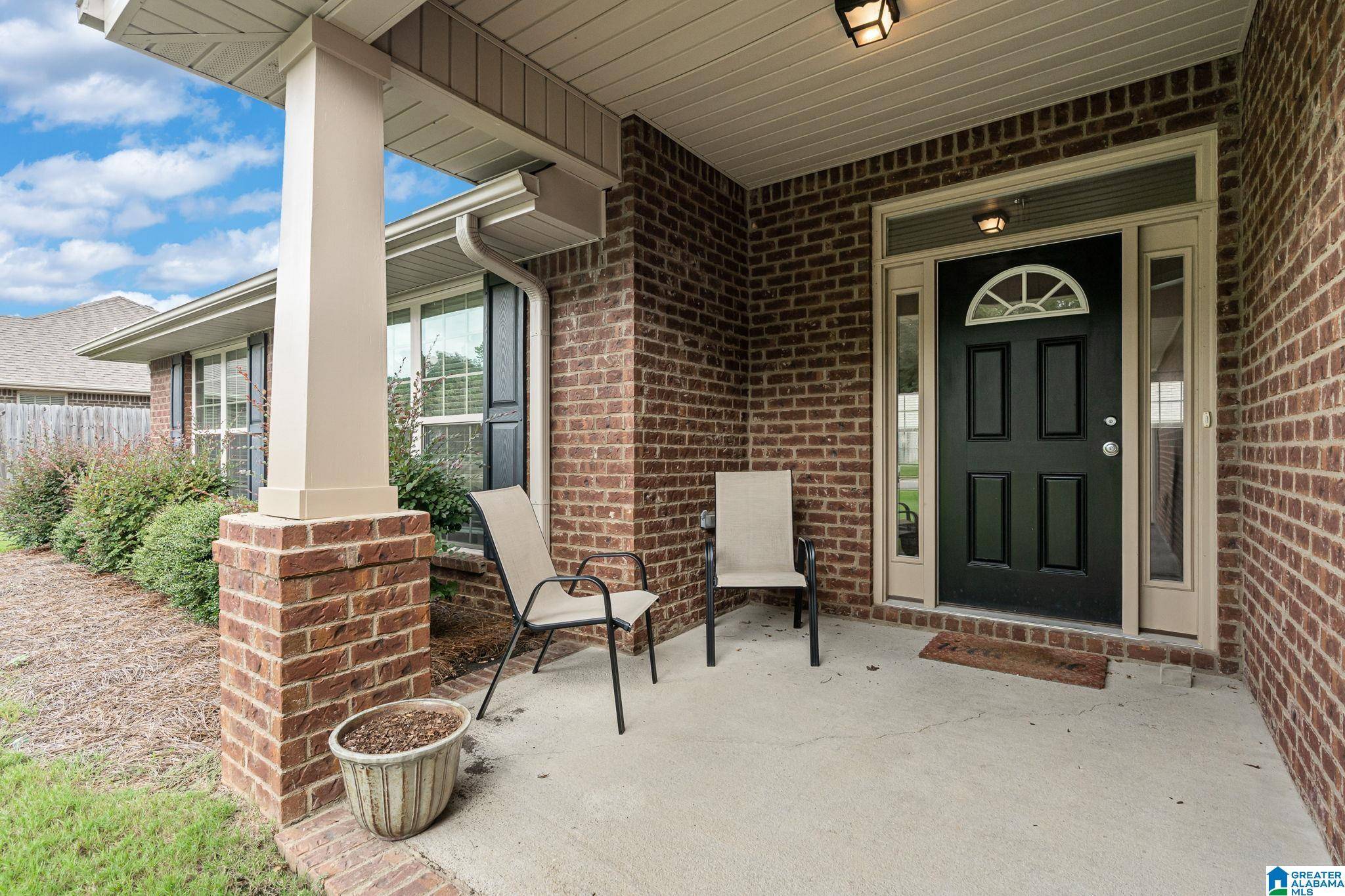 Alabaster, AL 35007,908 BARKLEY DRIVE