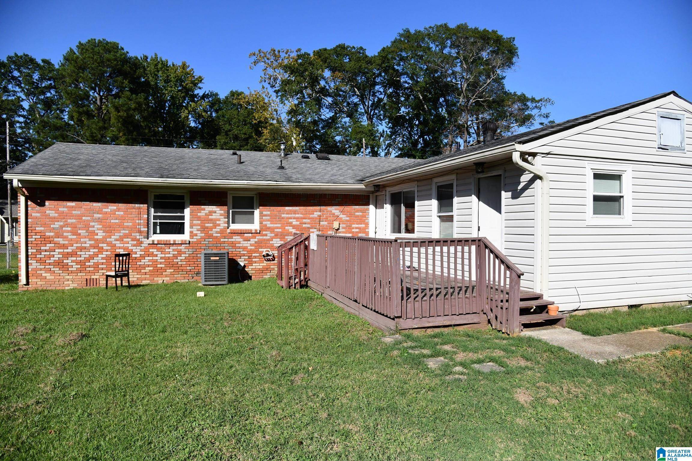 Hueytown, AL 35023,2908 DWAINE AVENUE