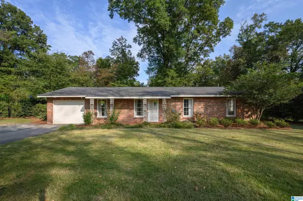4044 MEADOWVIEW CIRCLE,  Vestavia Hills,  AL 35243