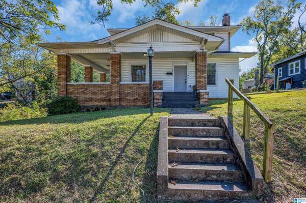 2733 17TH STREET W, Birmingham, AL 35208