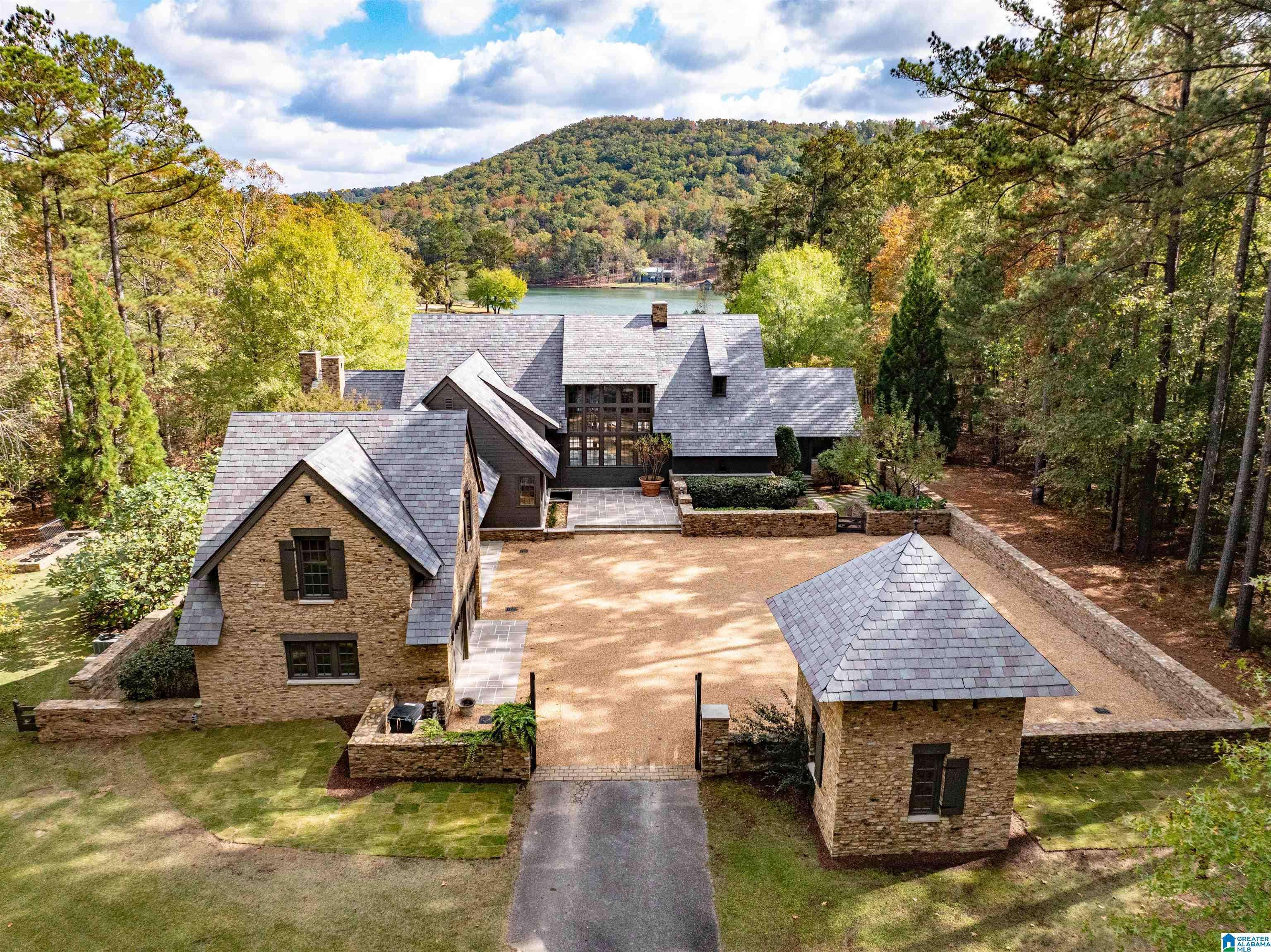207 SAUNDERS BRIDGE CIRCLE, Sterrett, AL 35147