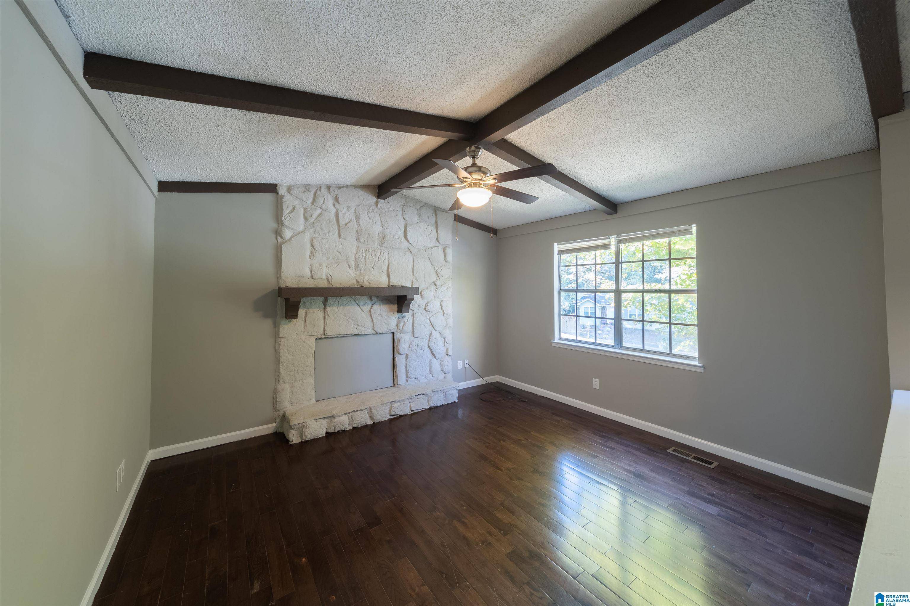 Trussville, AL 35173,5923 DEBBIE DRIVE