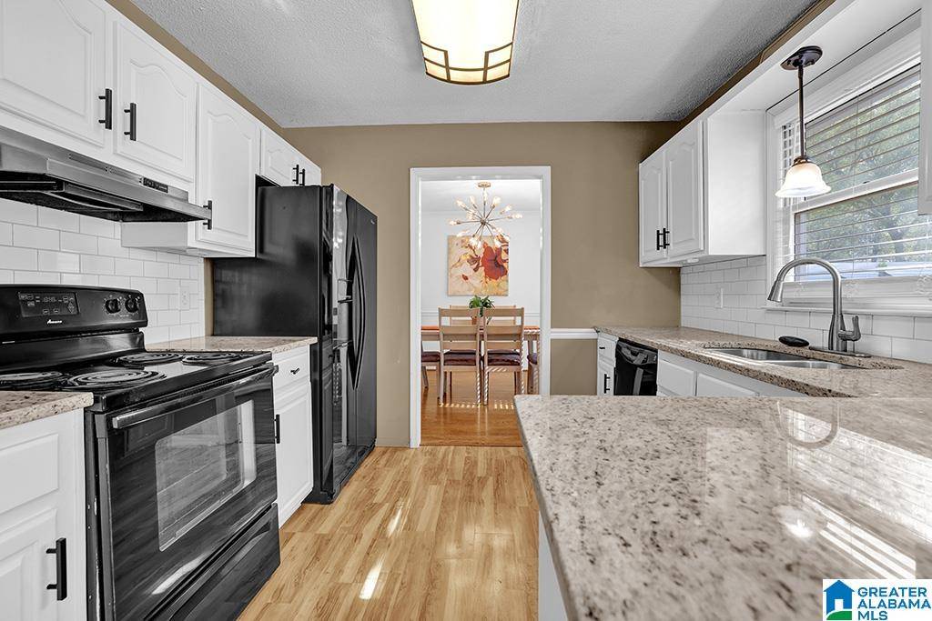 Center Point, AL 35215,754 GABLE DRIVE