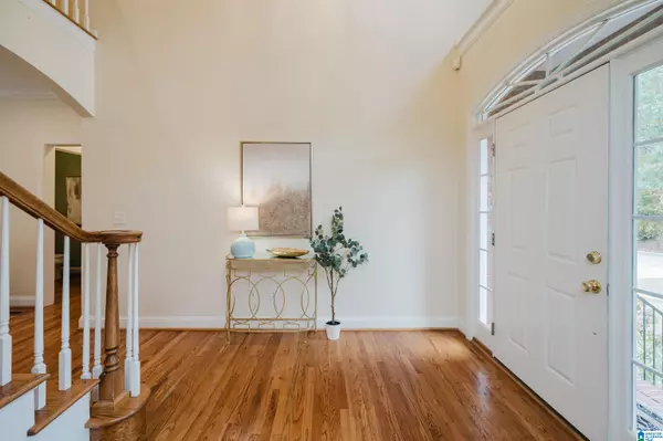 Pelham, AL 35124,104 OAK FOREST WAY