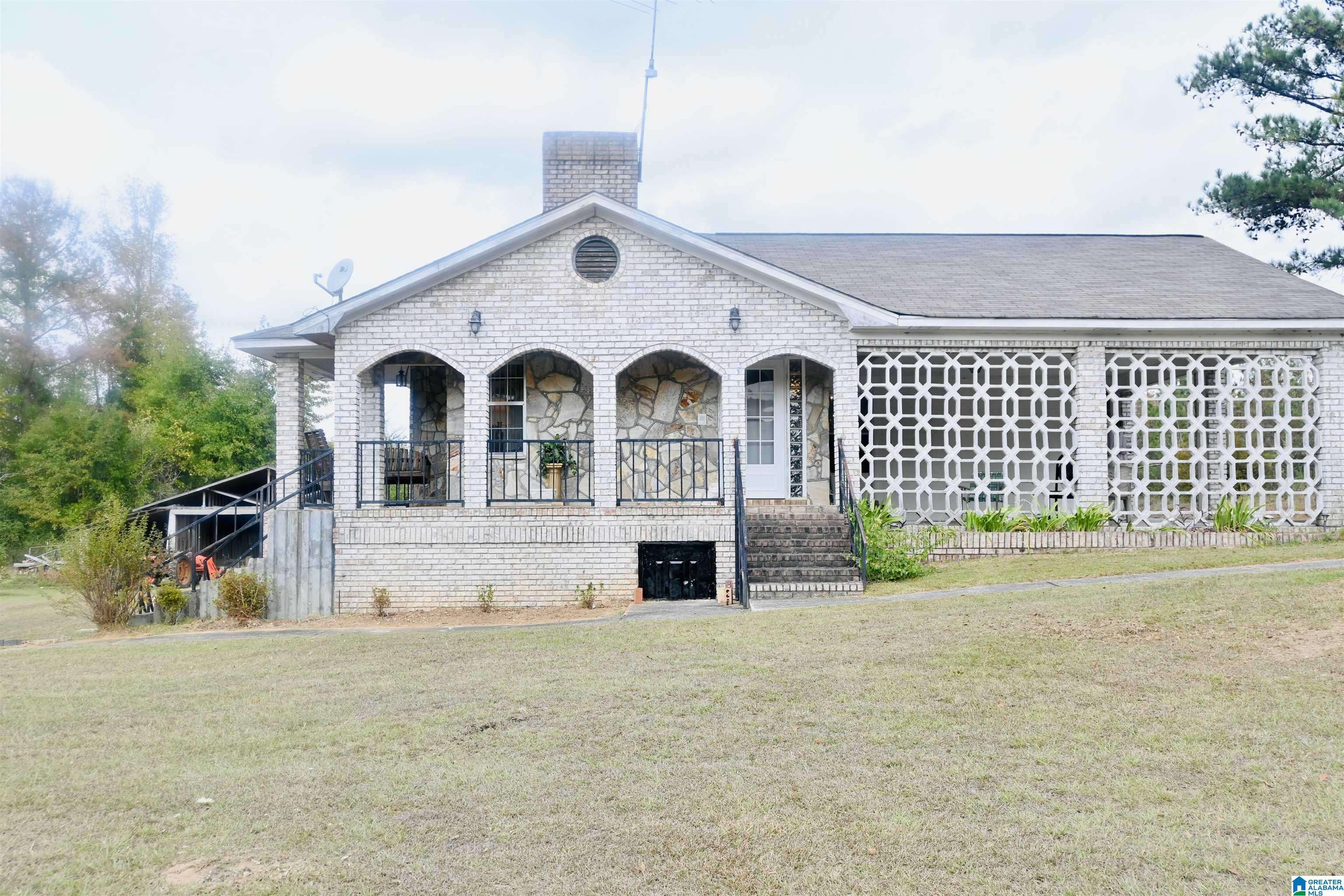 477 COUNTY ROAD 183, Eutaw, AL 35462