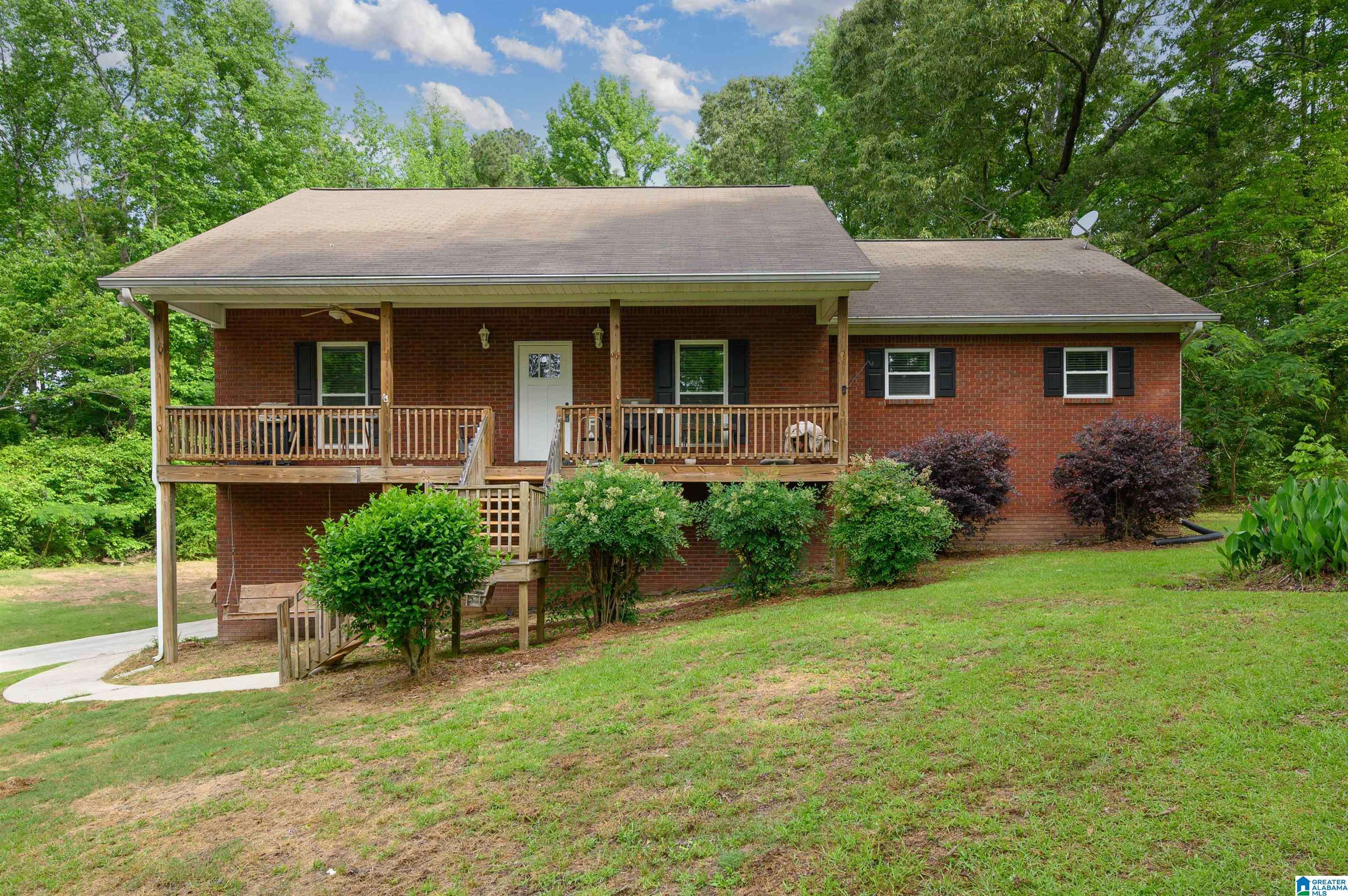 8455 WADE ROAD, Warrior, AL 35180
