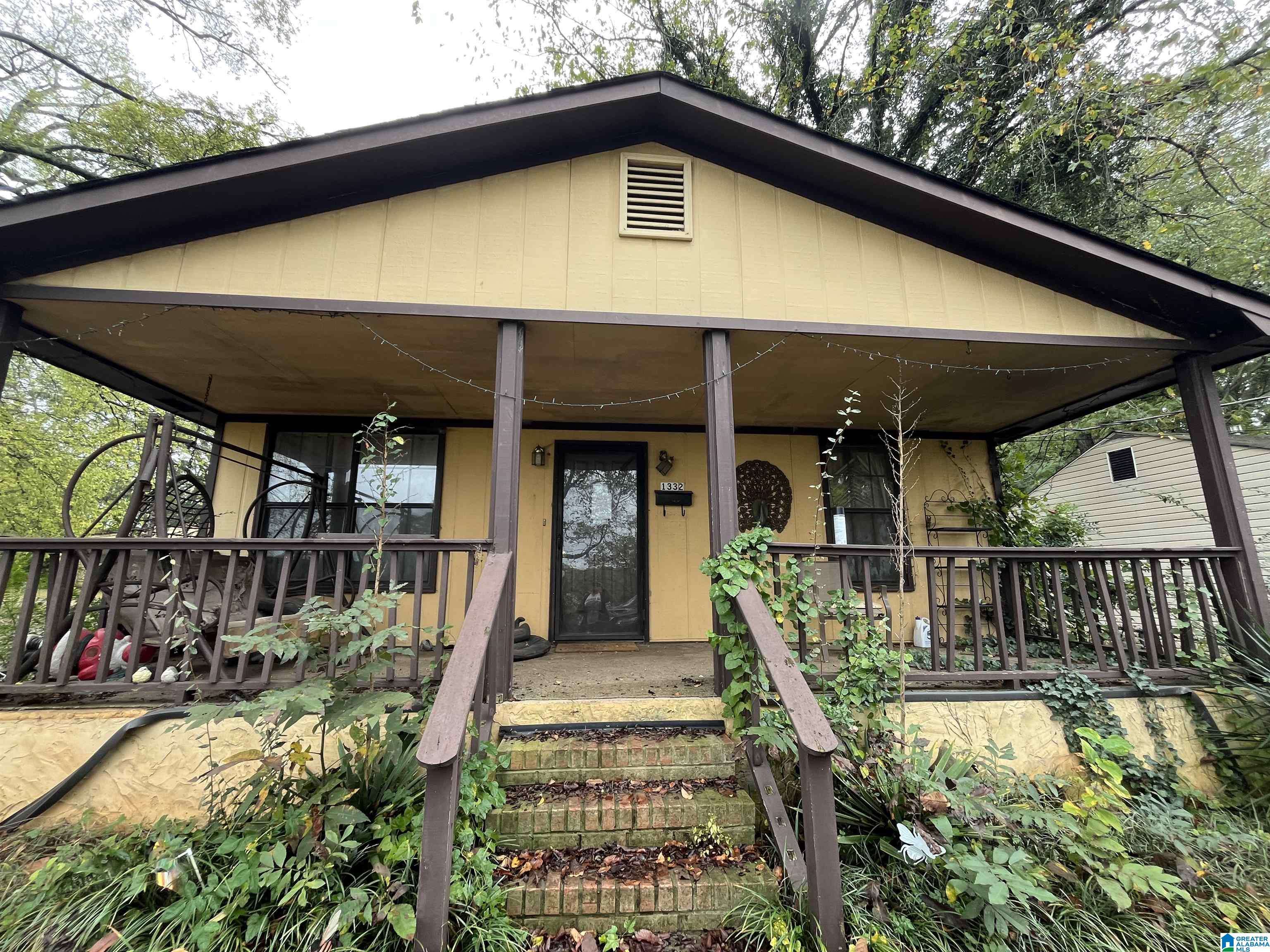Birmingham, AL 35211,1332 14TH PLACE SW