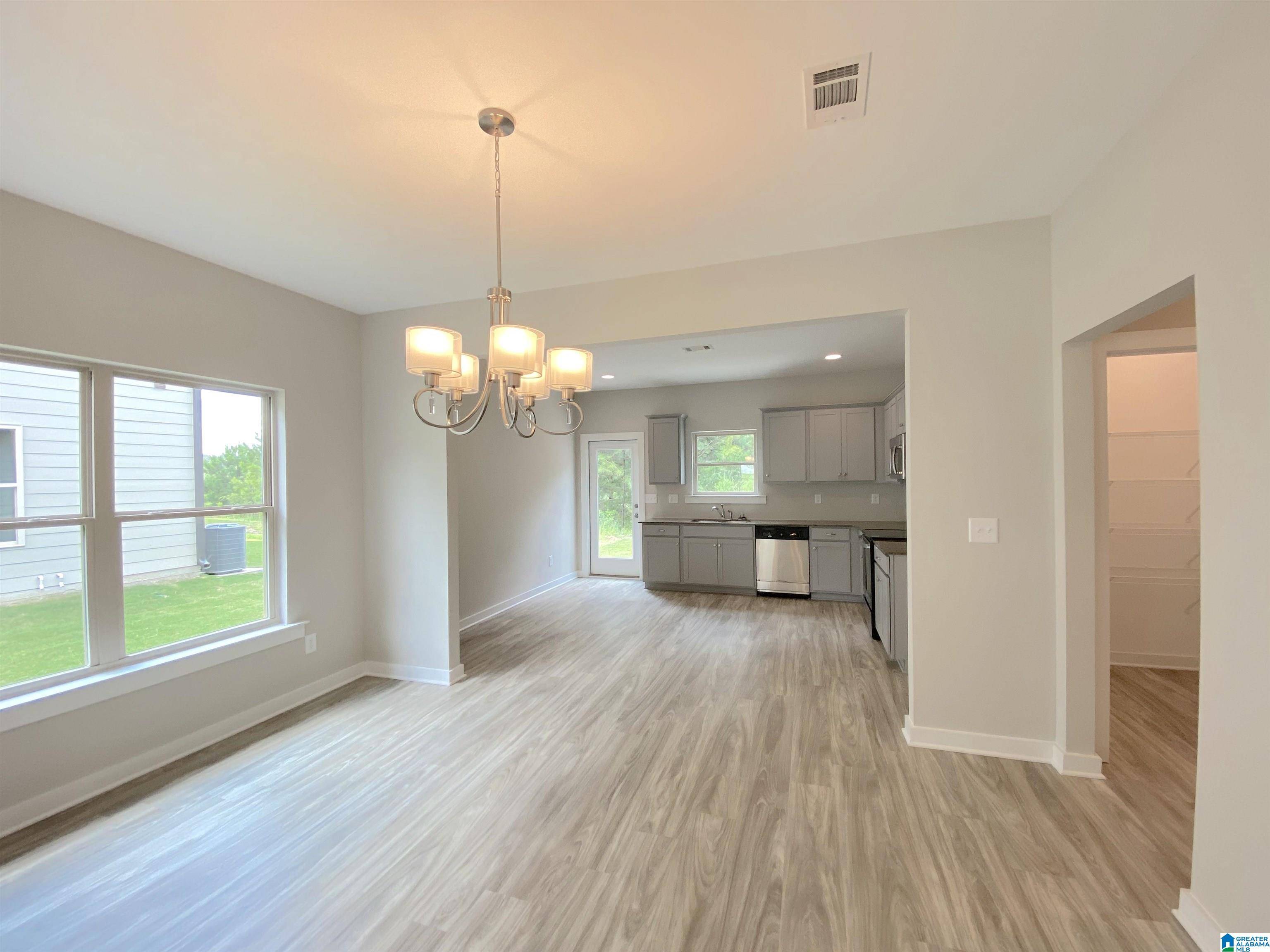 Clanton, AL 35045,105 AVALON WAY