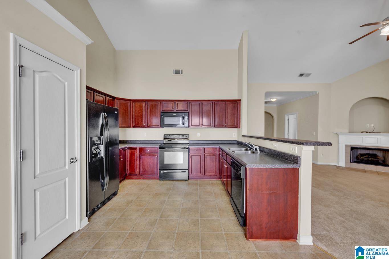 Pinson, AL 35126,4489 FAIRMONT DRIVE
