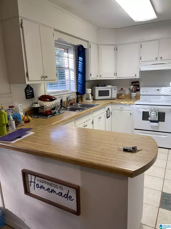 Vincent, AL 35178,57 MEADOW DRIVE