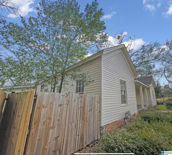 Birmingham, AL 35206,8229 2ND AVENUE S