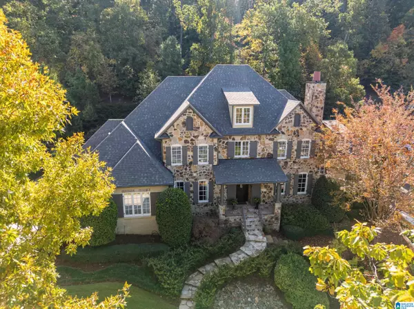 Vestavia Hills, AL 35216,1560 WOODRIDGE PLACE