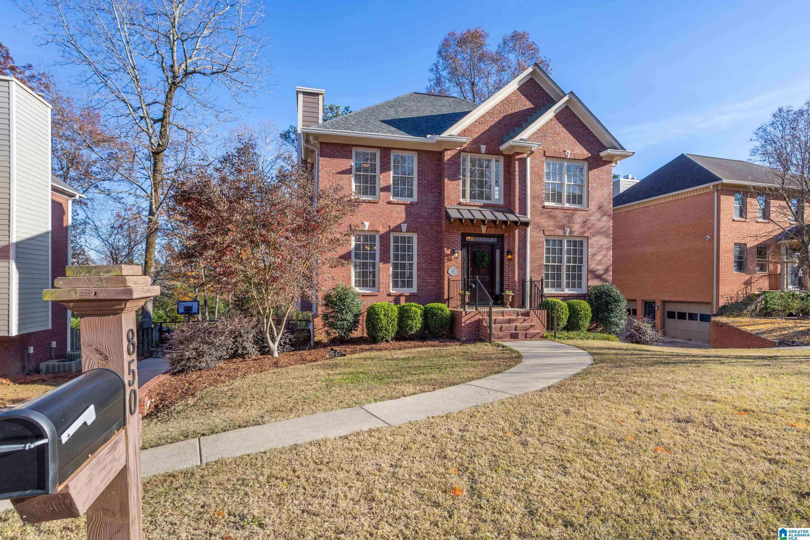 Hoover, AL 35226,850 CREST COVE