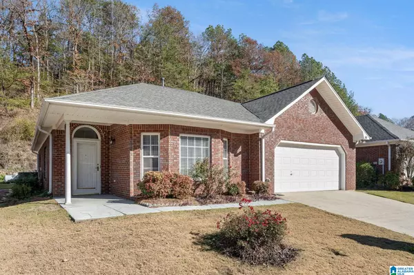 Gardendale, AL 35071,327 CREEKSIDE LANE