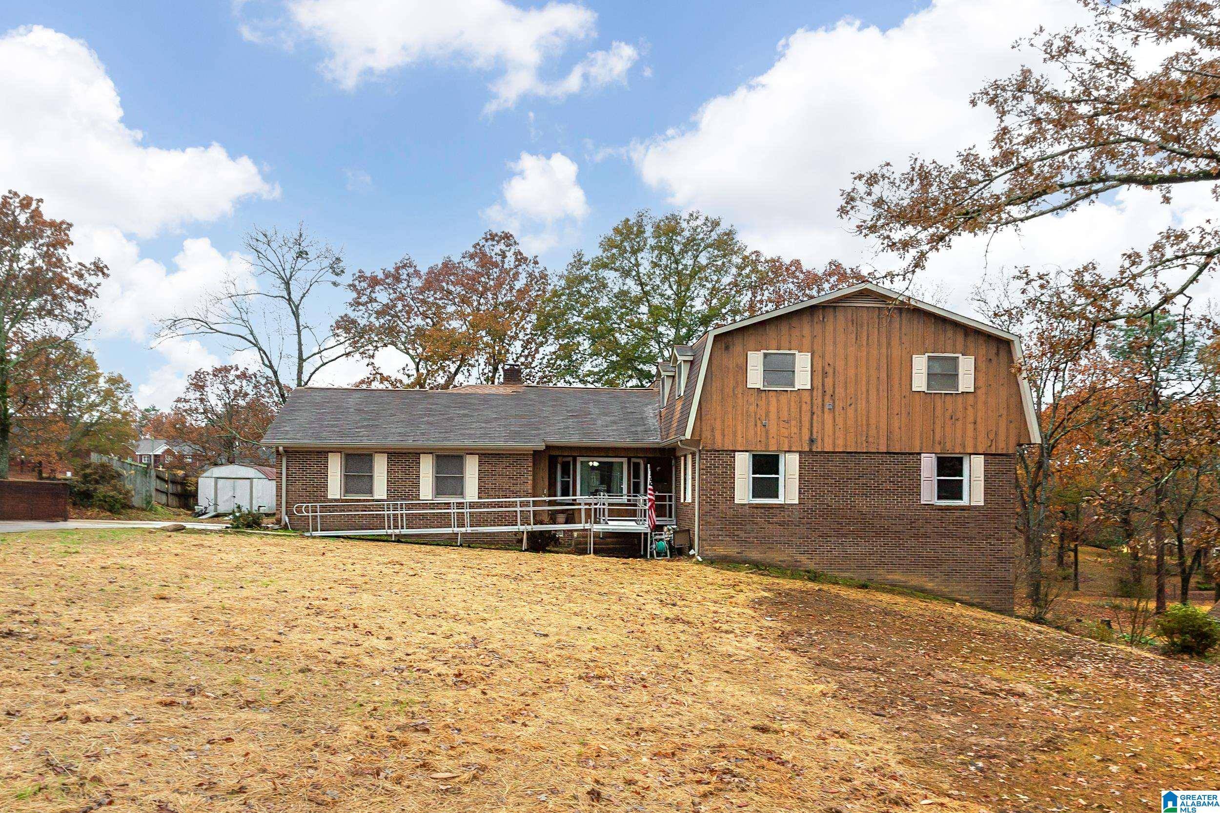 Anniston, AL 36206,926 CHEROKEE TRAIL