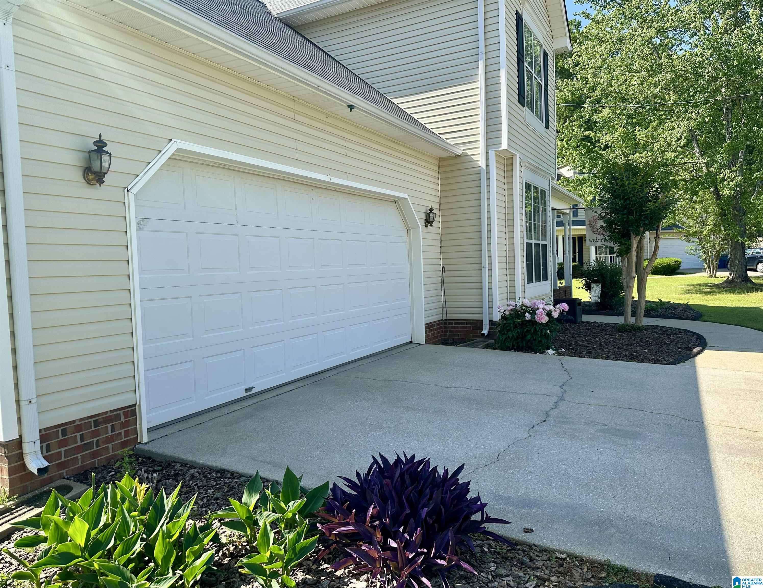 Anniston, AL 36207,853 WESTCHESTER COURT