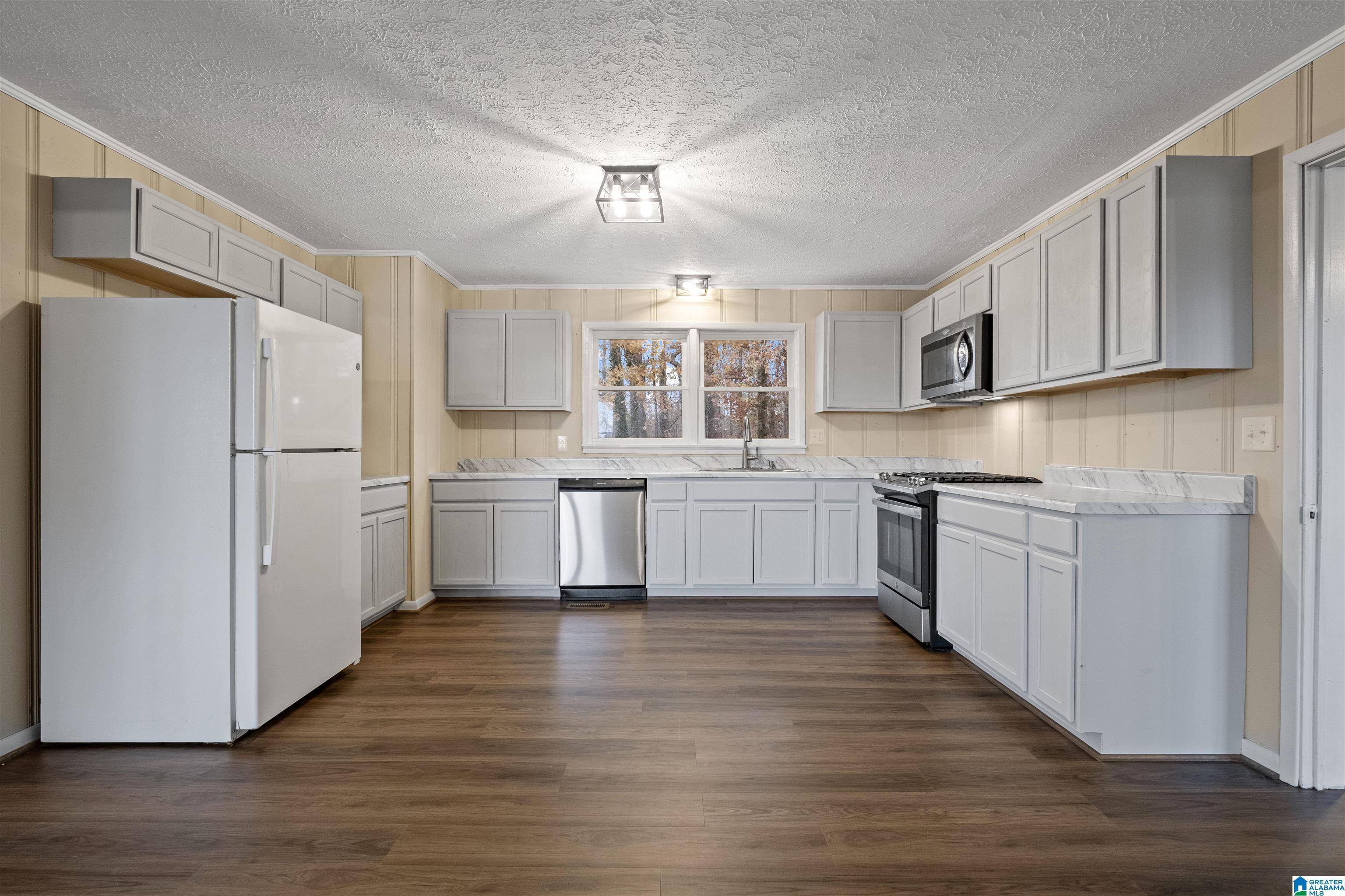 Weaver, AL 36277,308 WAYNE COURT
