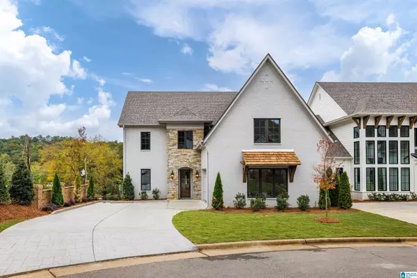 1723 COLLINWOOD COURT, Vestavia Hills, AL 35243