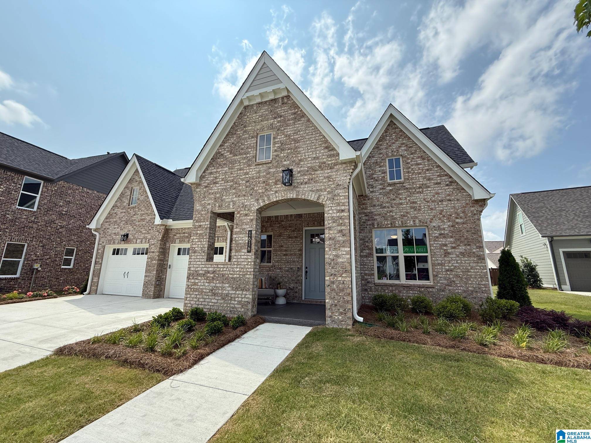 1616 SKYE PASS, Hoover, AL 35244