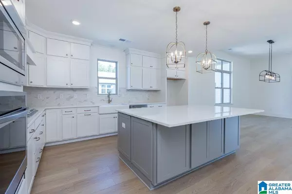 Hoover, AL 35244,1828 SWANN LANE