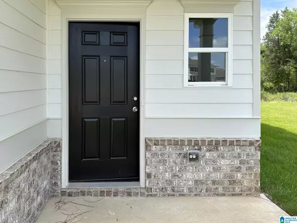 Bessemer, AL 35022,5573 HEADWINDS LANE