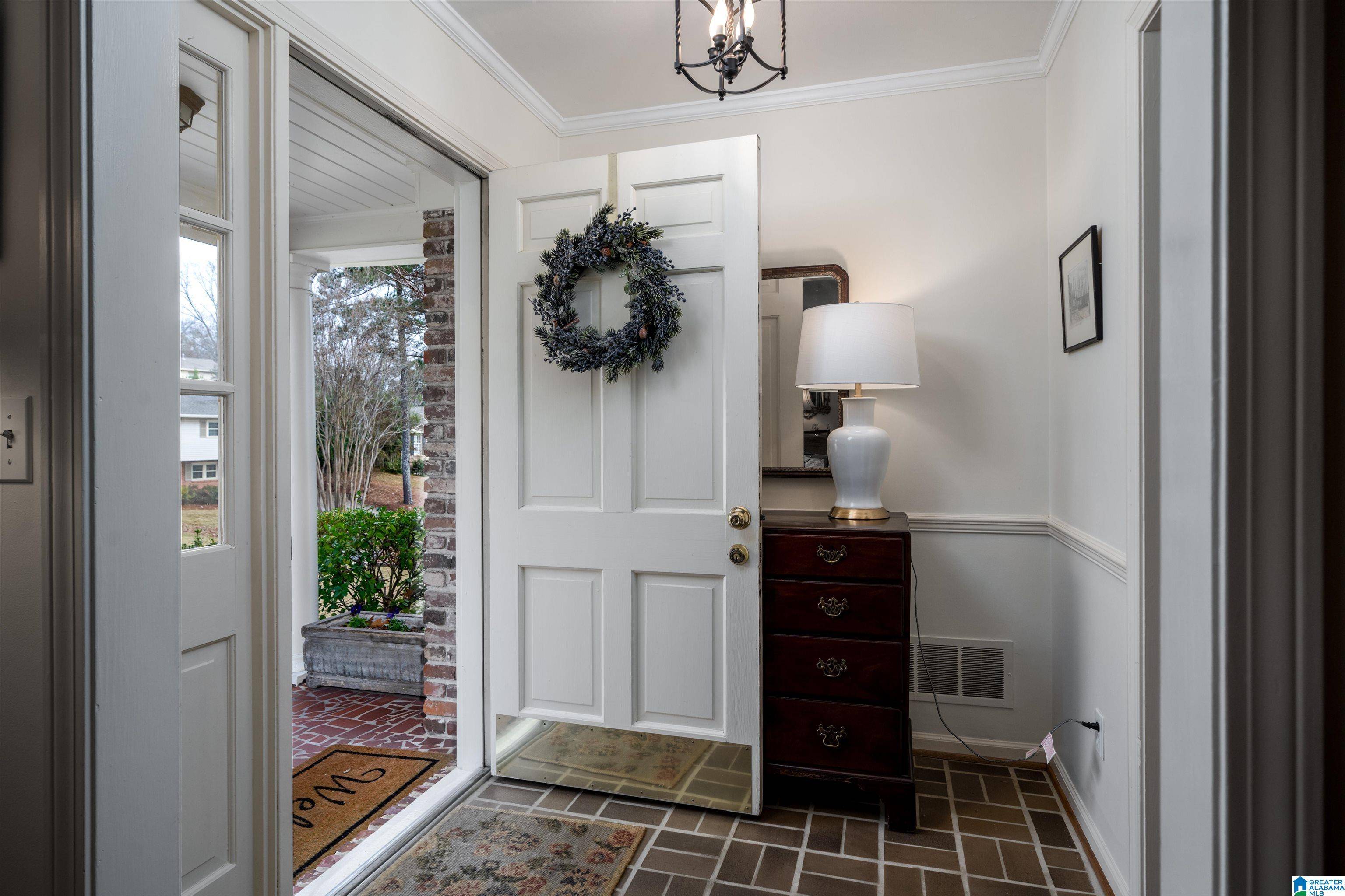 Mountain Brook, AL 35223,3657 OAKDALE ROAD