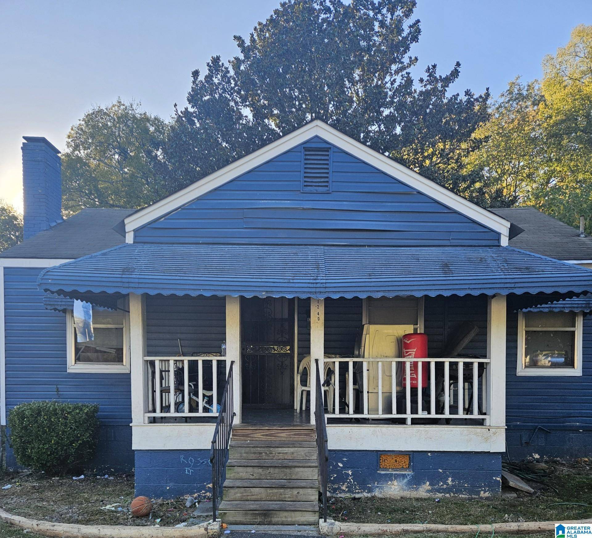 1240 18TH WAY SW, Birmingham, AL 35211