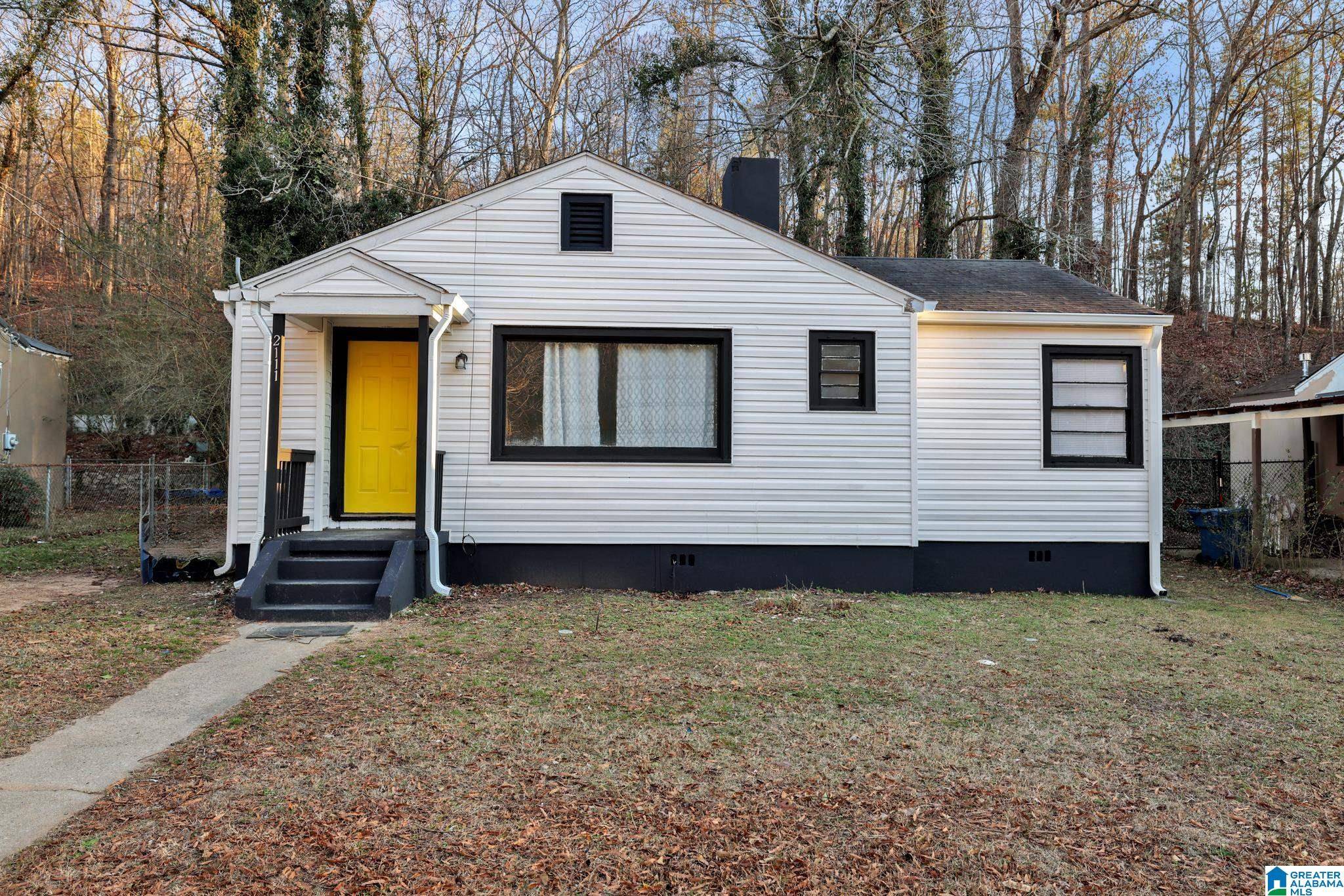 2111 THOMAS AVENUE, Anniston, AL 36201