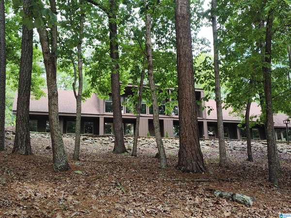 1412 FOX RUN, Sylacauga, AL 35150