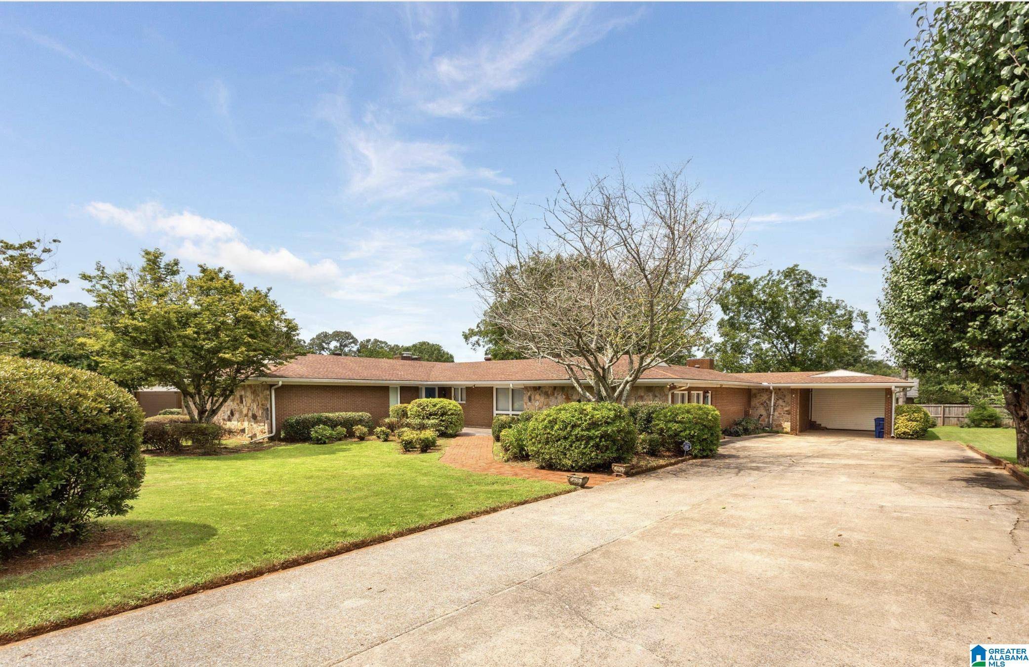 Talladega, AL 35160,1019 CLOVERDALE CIRCLE