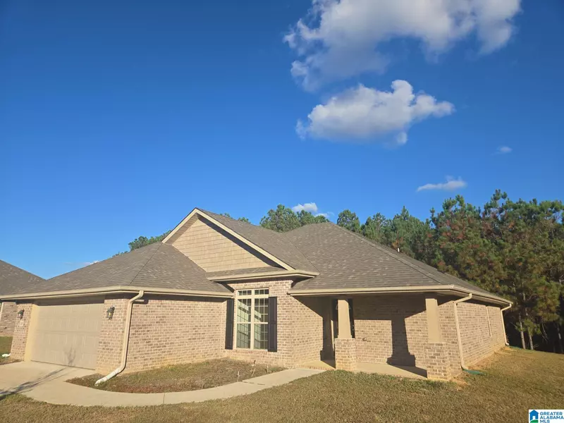 245 WATERFORD LAKE DRIVE, Calera, AL 35040