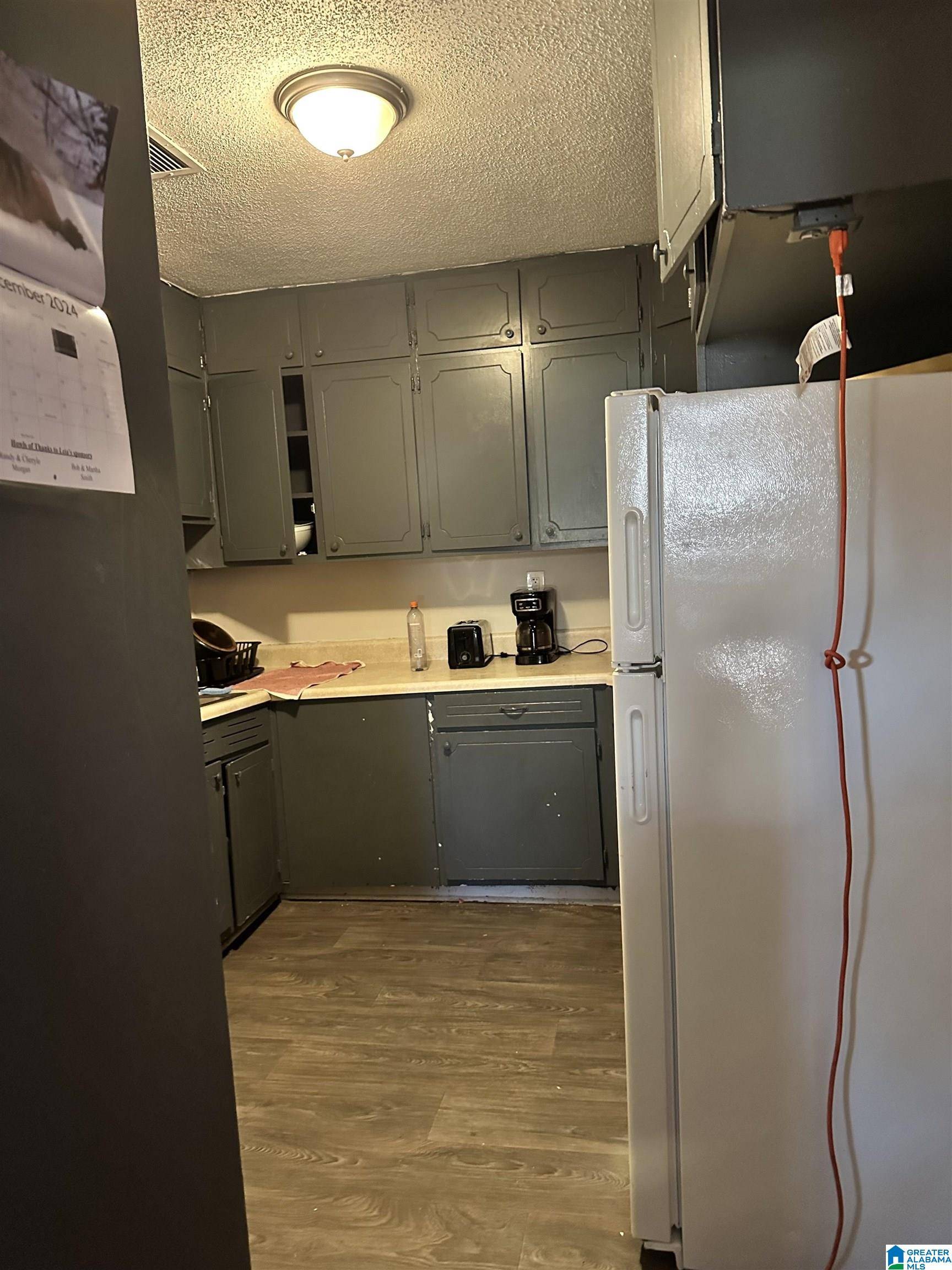 Birmingham, AL 35228,6009 COURT O