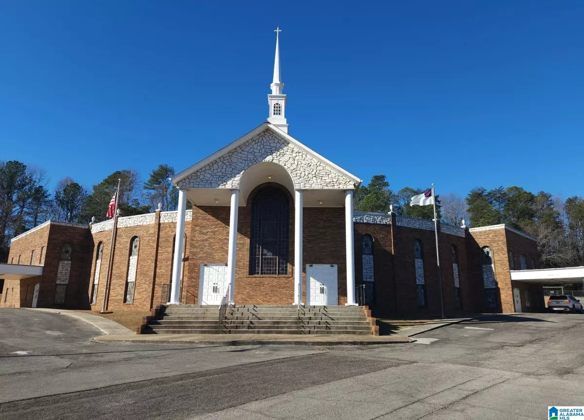 Birmingham, AL 35214,2150 & 2140 VETERANS MEMORIAL DRIVE