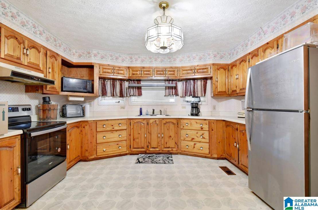 Calera, AL 35040,2700 HIGHWAY 16