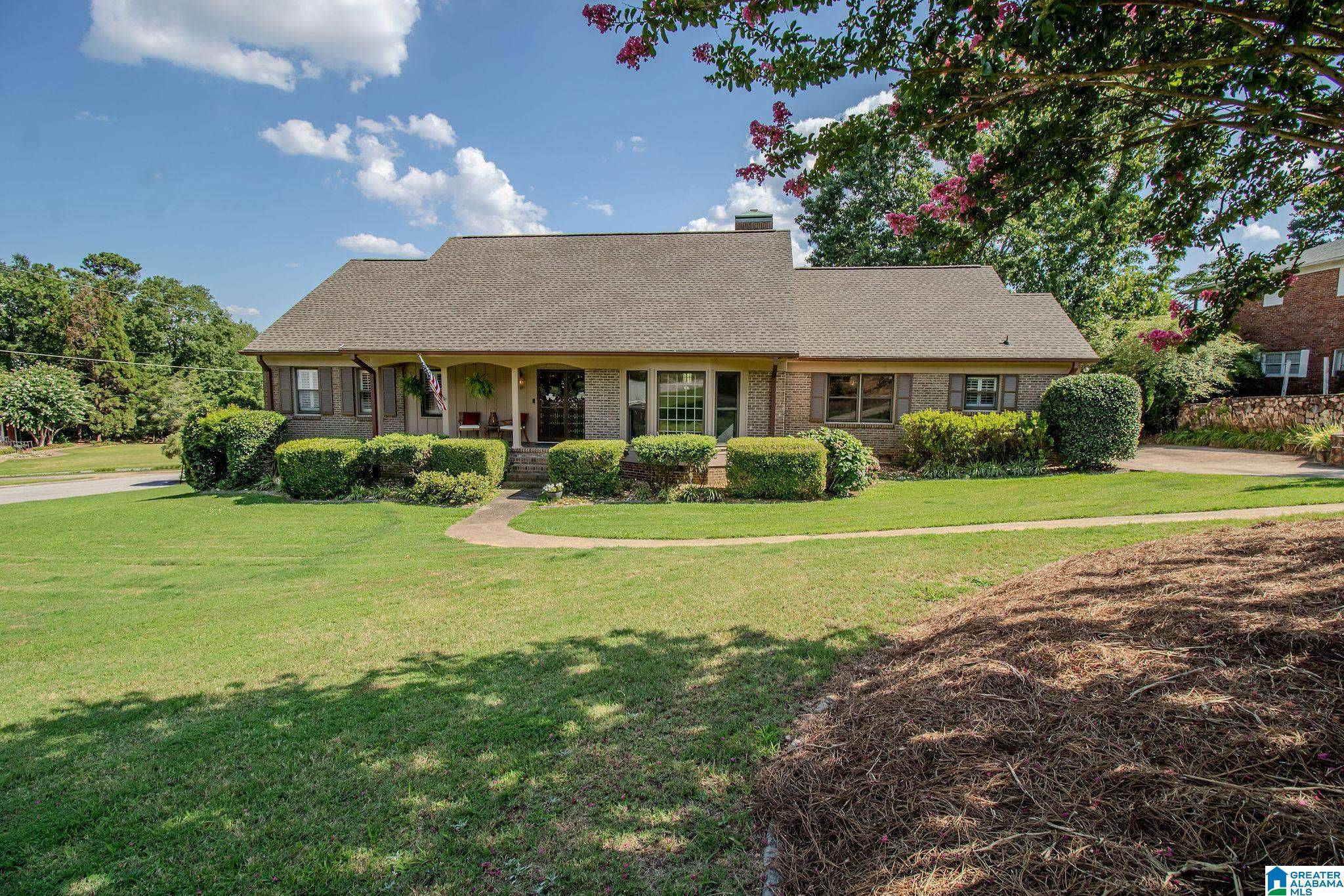 10 CHRISTOPHER WAY, Anniston, AL 36207