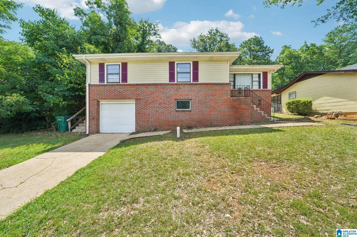 Bessemer, AL 35020,1017 AVENUE G