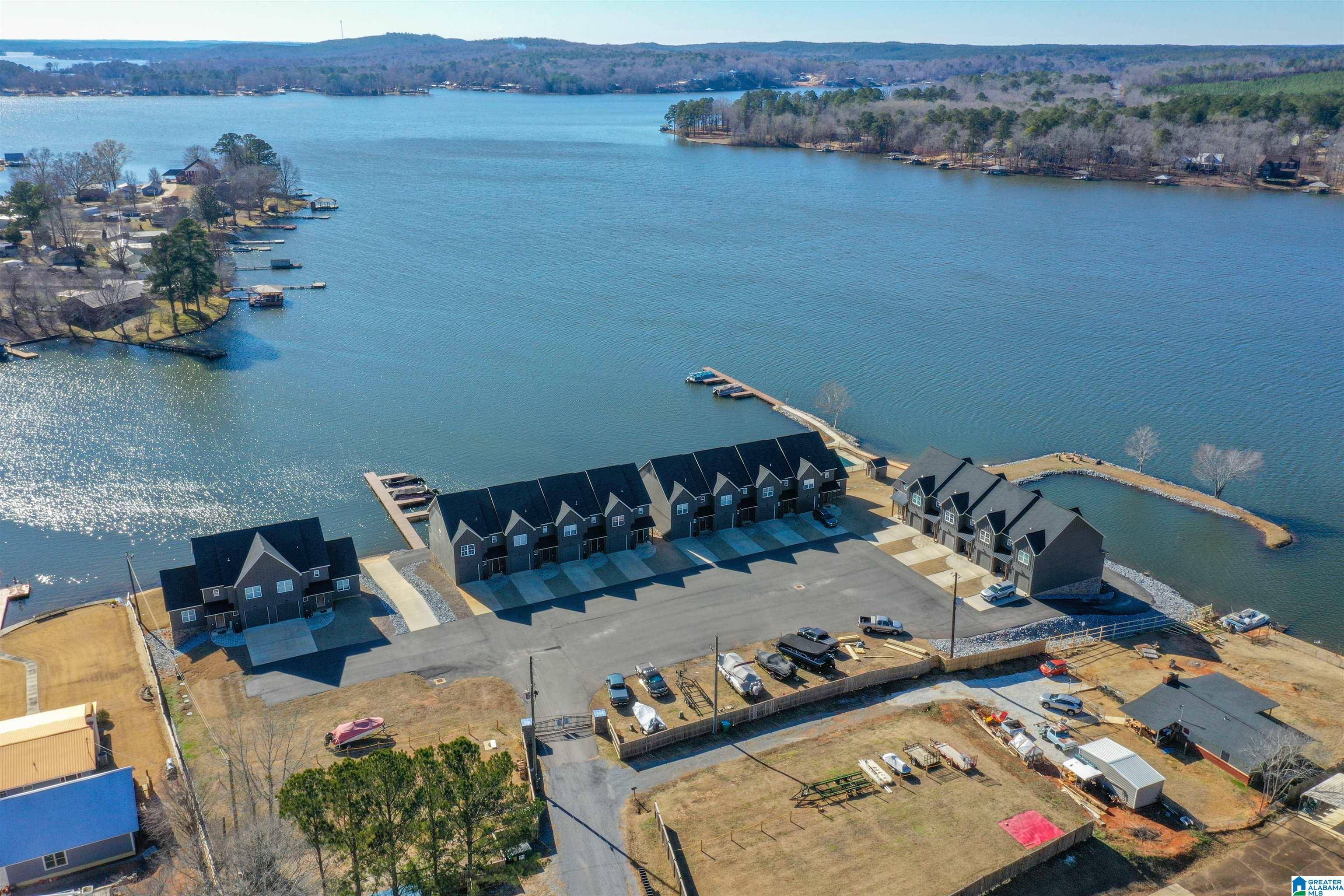 Sylacauga, AL 35151,69 HARBOR WAY #13