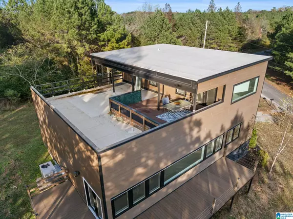 Arley, AL 35541,484 ROCK CREEK PENNINSULA