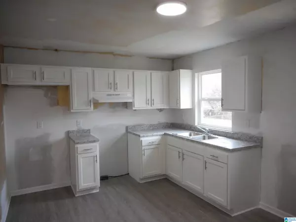 Birmingham, AL 35228,1708 58TH STREET W