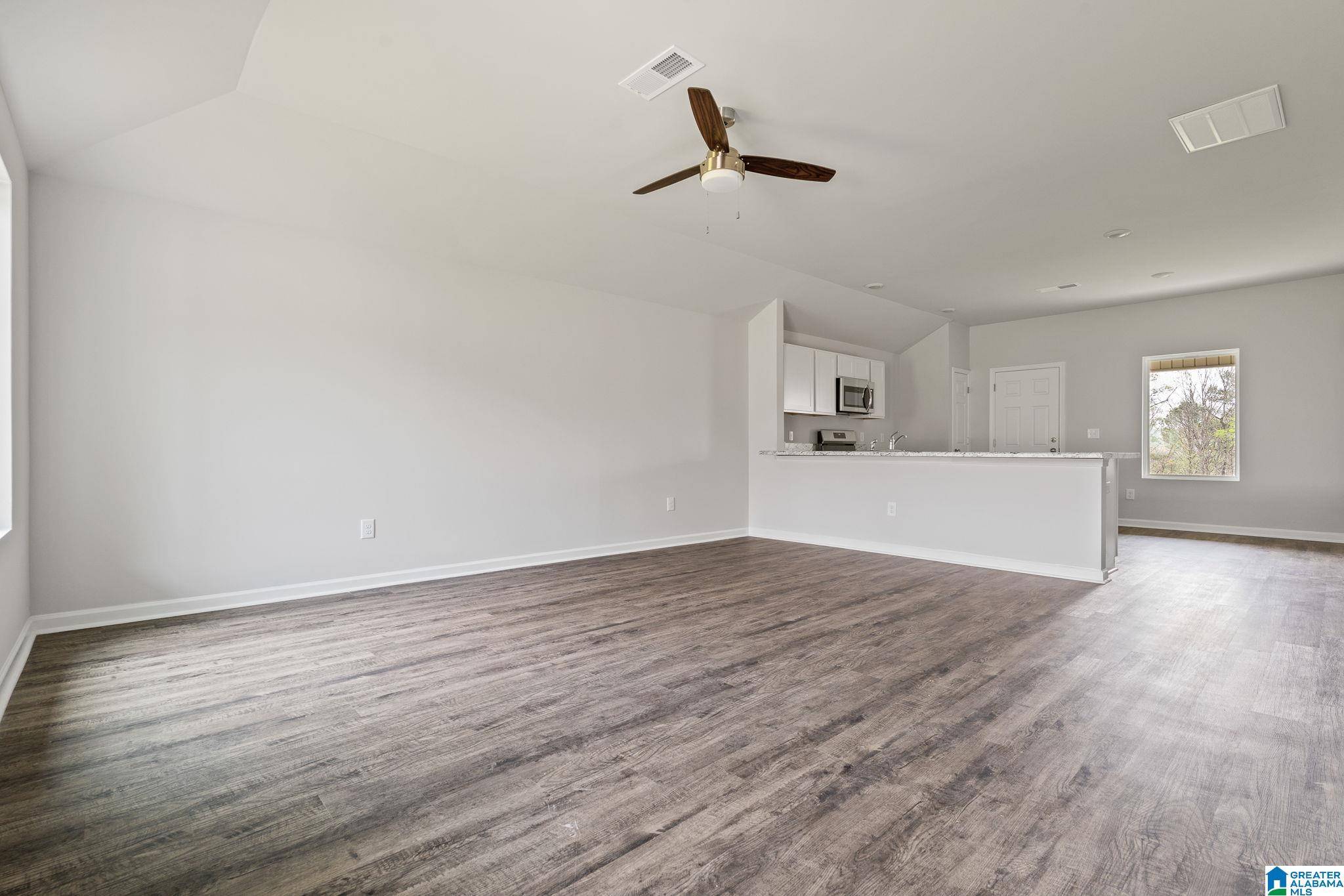 Calera, AL 35040,299 AMBER AVENUE