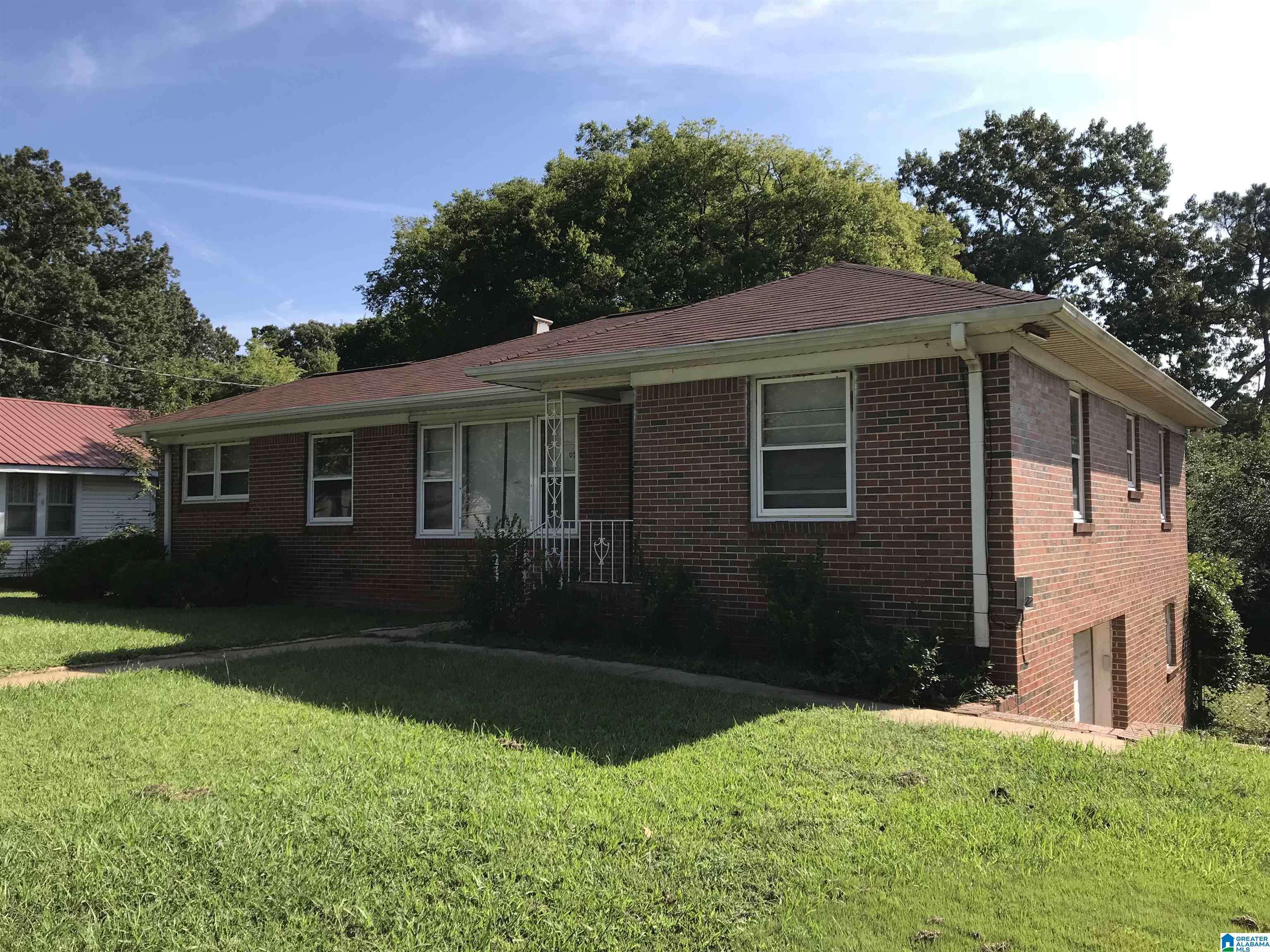 204 3RD AVENUE, Midfield, AL 35228