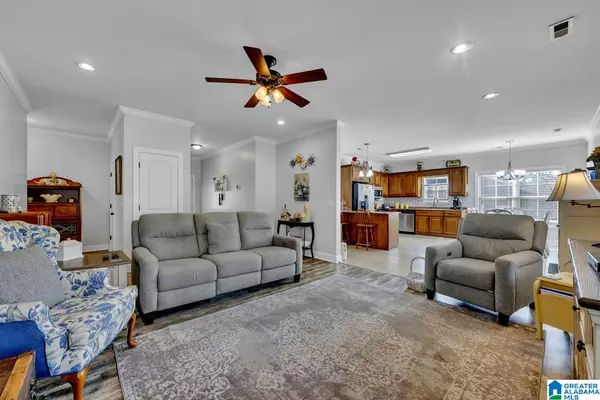 Oneonta, AL 35121,112 CANTEBURY COURT